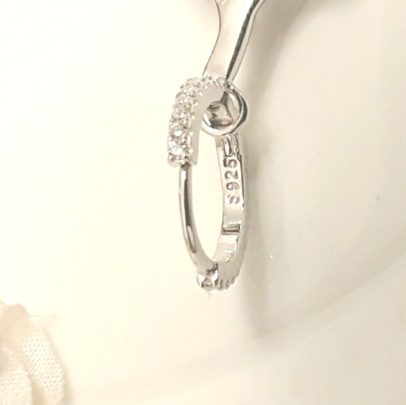 E3 NEW  Diamond Sterling Feather Earrings - Picture 6 of 8